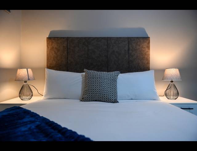 5,472M² HOTEL FOR SALE IN HATFIELD